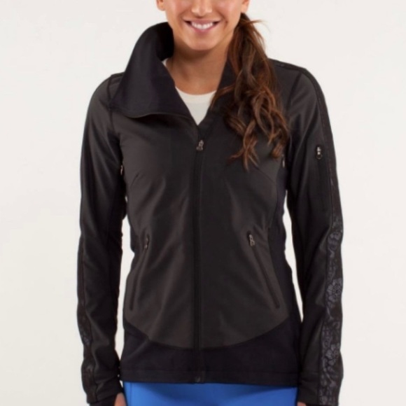 Lululemon Run Draft Dodger Jacket - good used condition - Picture 2 of 15